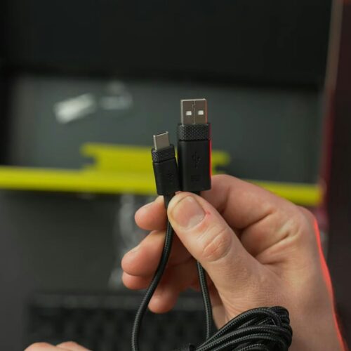 Jakie są kable USB? Przegląd rodzajów