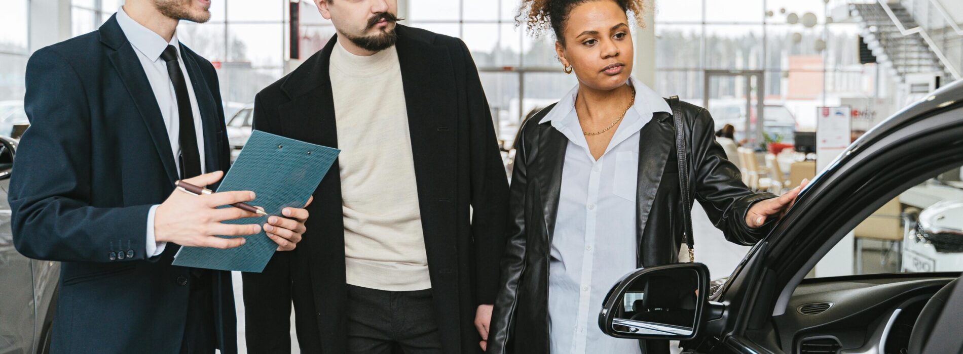 Leasing konsumencki a kredyt na samochód – co wybrać?