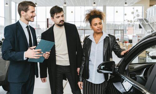 Leasing konsumencki a kredyt na samochód – co wybrać?